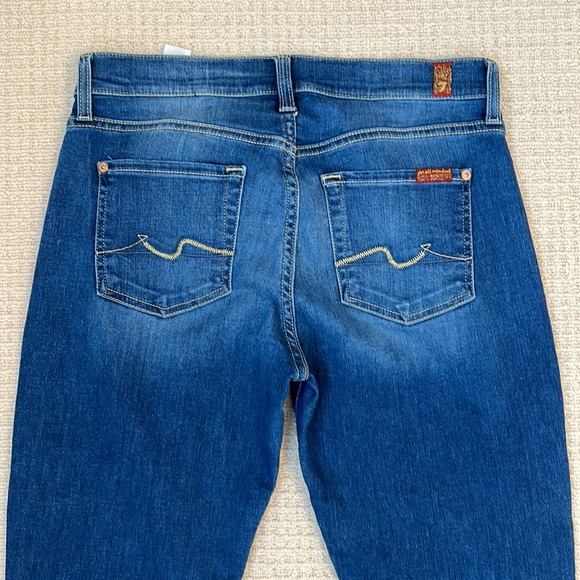 7 for All Mankind Josefina skinny boyfriend. Size 26. - Picture 9 of 13